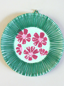 Hawaiian-Inspired-Paper-Plate-Art